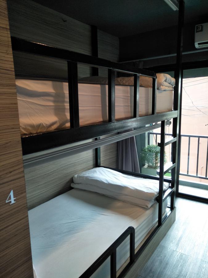 בנגקוק Badu Sukhumvit Dormitory מראה חיצוני תמונה
