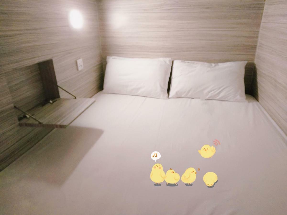 בנגקוק Badu Sukhumvit Dormitory מראה חיצוני תמונה